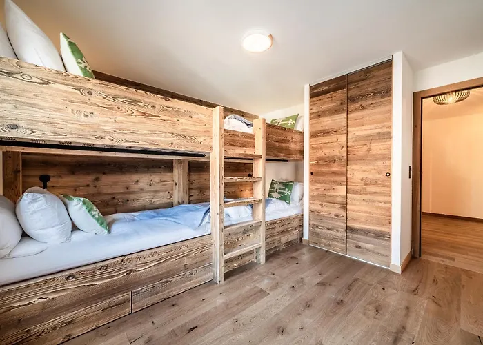 Appartement Heriz, - By Emerald *