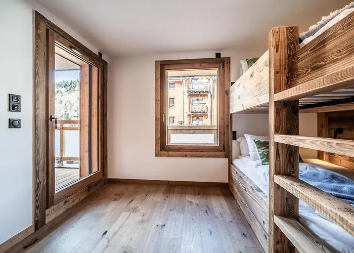 Appartement Heriz, - By Emerald *